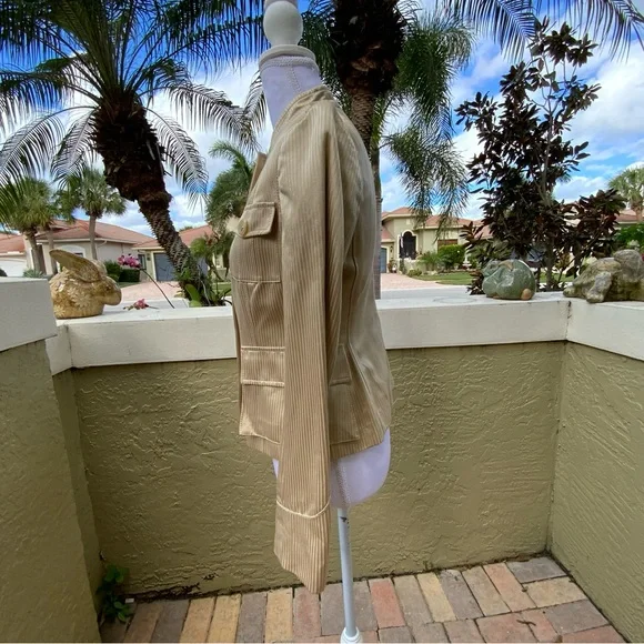 32% Silk 68% CottonBanana Republic Women's Beige Striped Utility Jacket Sz 0 - Picture 5 of 10